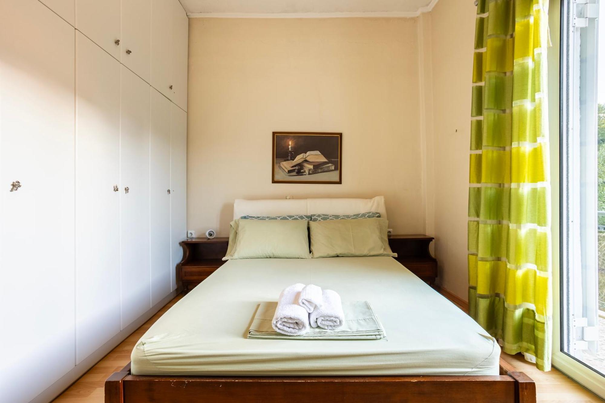 Kalamata'S Sunny Retreat Near The Historic Center Exterior foto