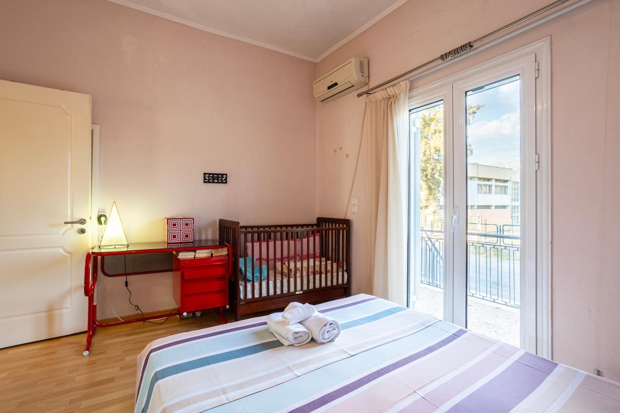 Kalamata'S Sunny Retreat Near The Historic Center Exterior foto