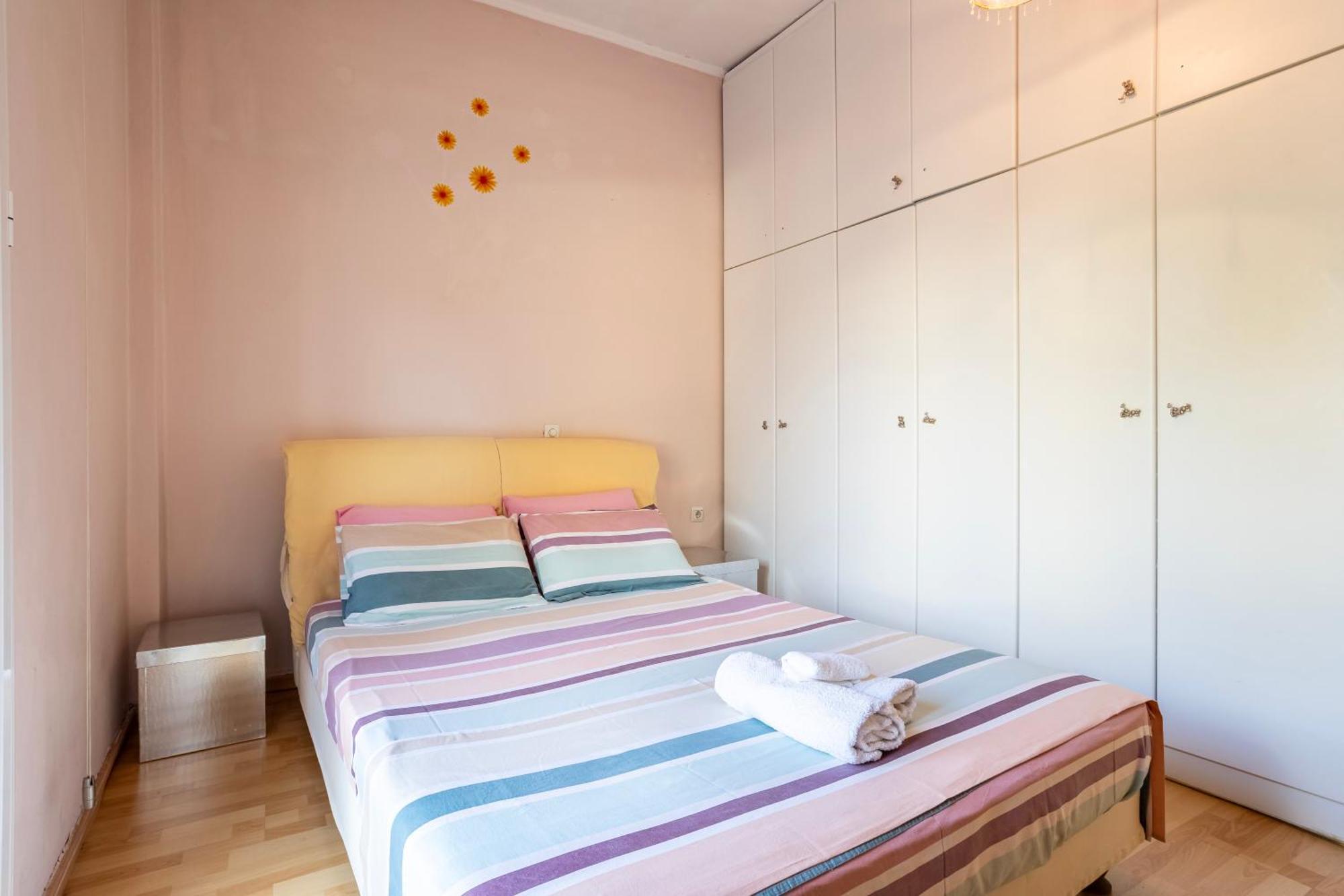 Kalamata'S Sunny Retreat Near The Historic Center Exterior foto
