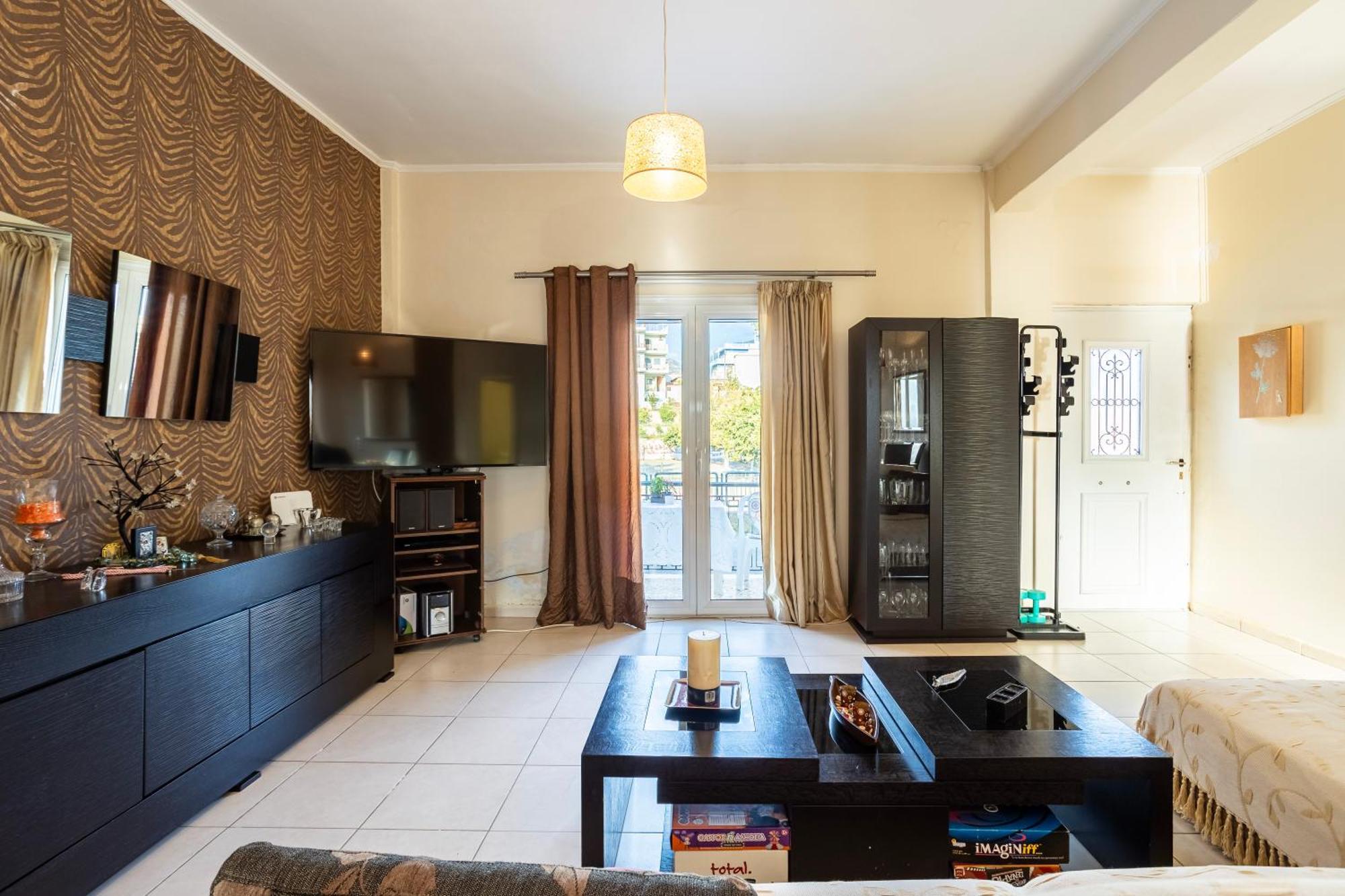 Kalamata'S Sunny Retreat Near The Historic Center Exterior foto
